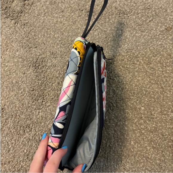 Vera Bradley Wallet - Picture 5 of 6